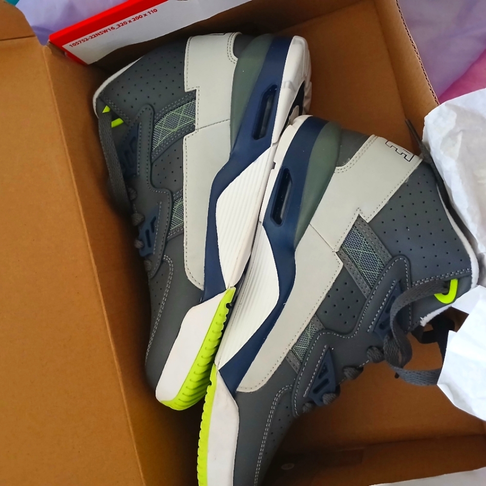 BOYS Gray and NEON Green Sneakers(does Not have box)